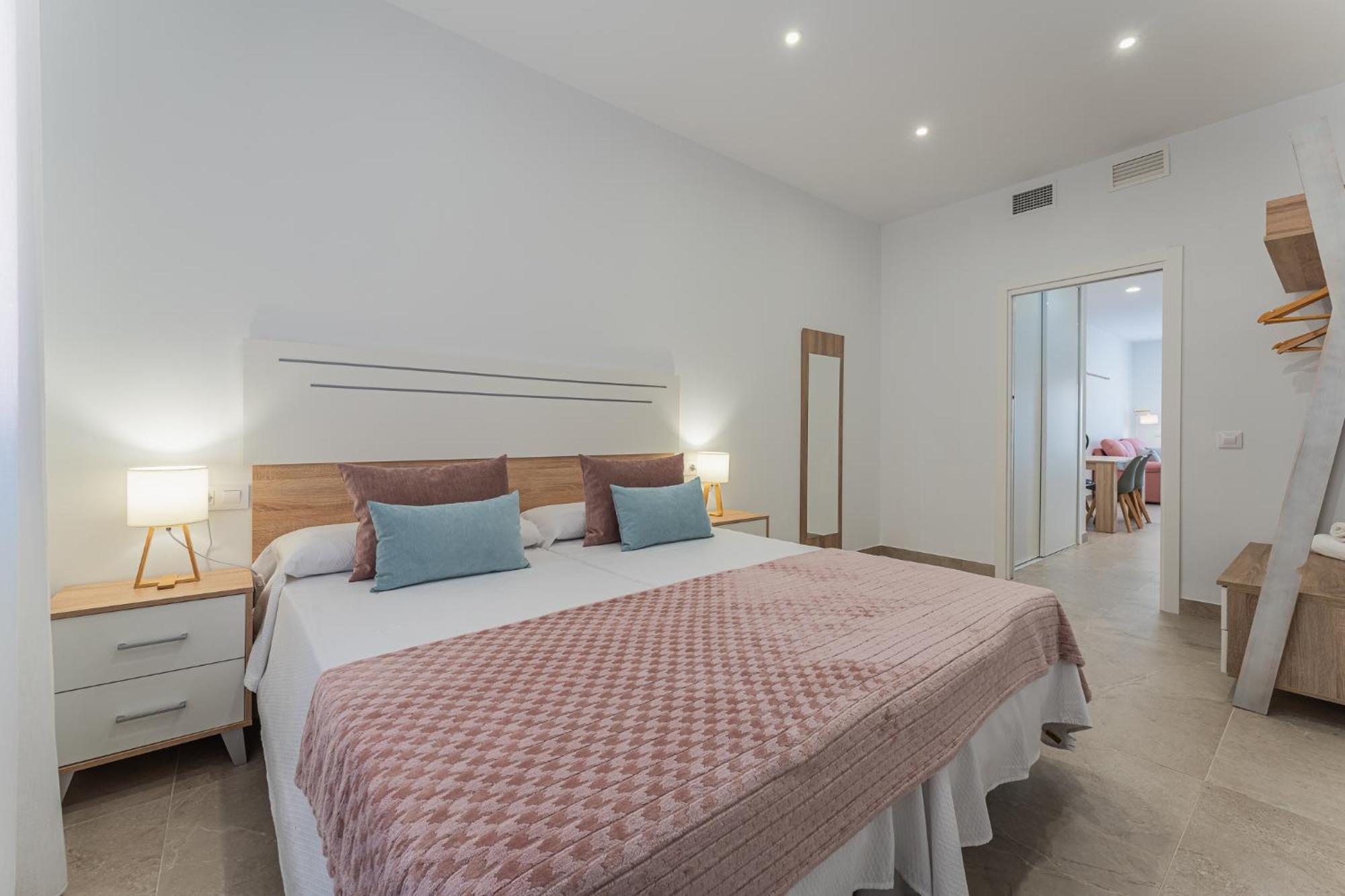 Cmdreams Platinium- Apartamentos Turisticos En El Centro De Mérida Exterior photo